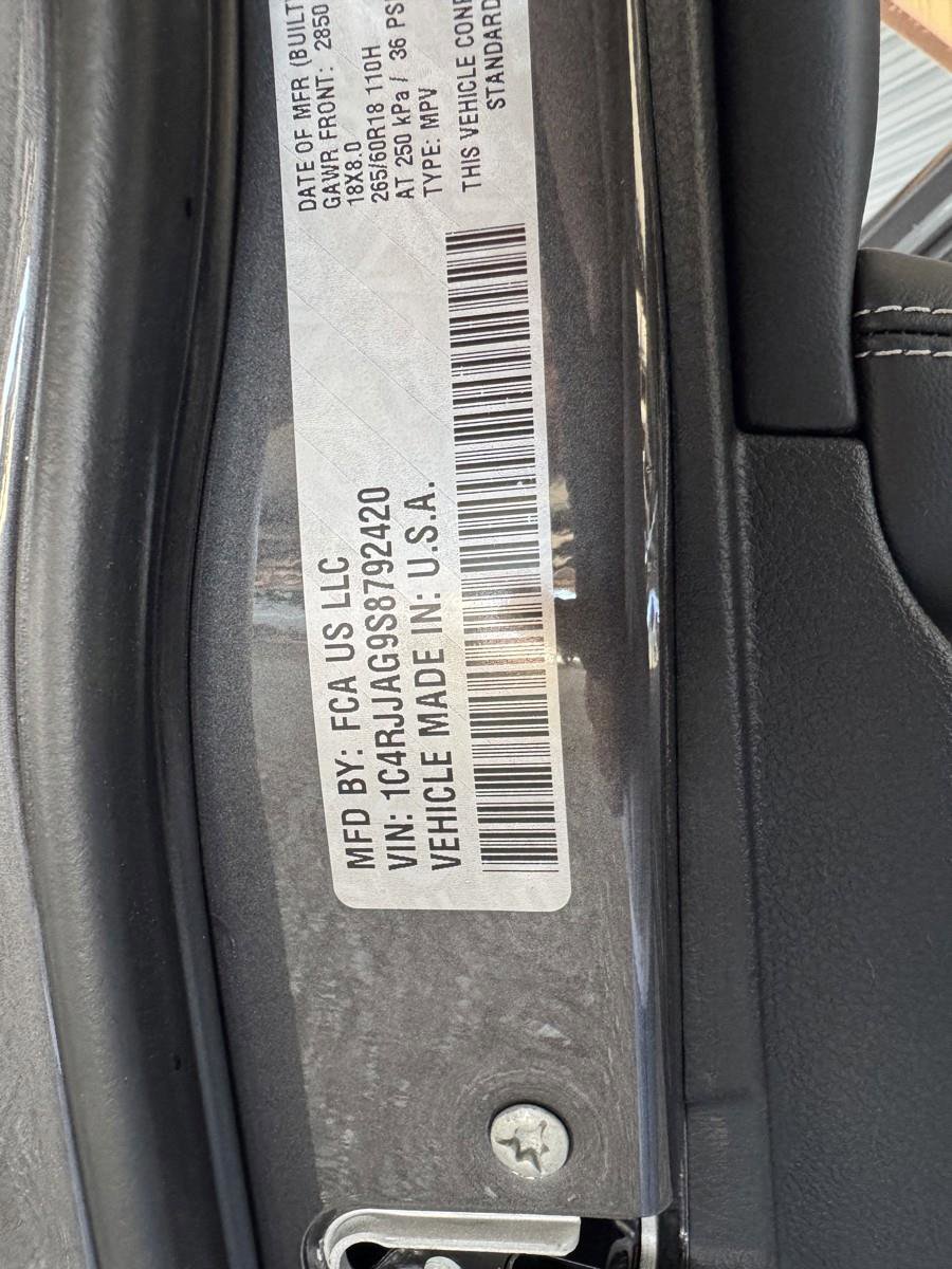 Used 2025 Jeep Grand Cherokee L Altitude image 47