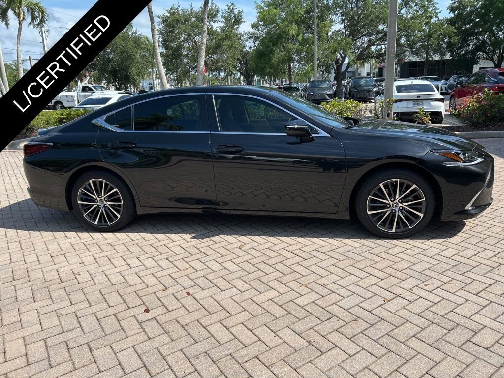 Used 2025 Lexus ES 350 w/ Premium Package FWD image 2