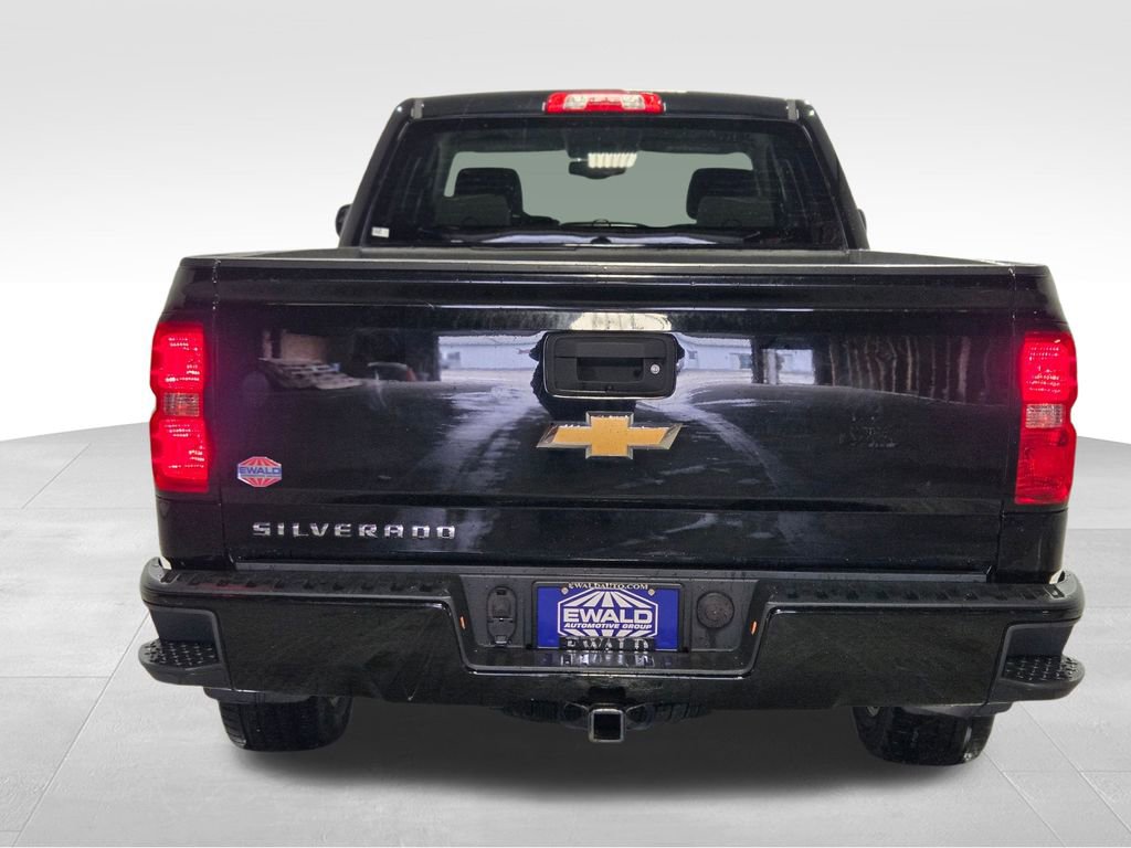 Used 2018 Chevrolet Silverado 1500 Custom w/ Custom Value Package image 17