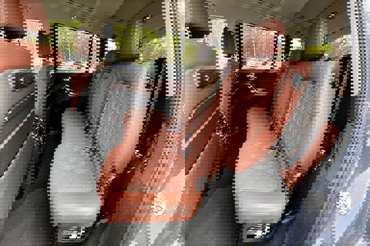 Certified 2024 BMW X7 xDrive40i w/ Premium Package image 21