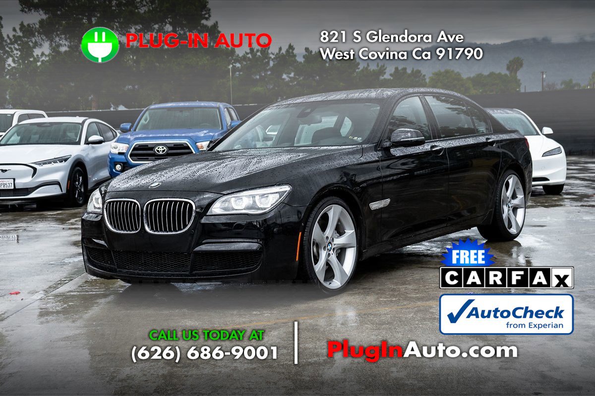 Used 2013 BMW 750Li image 1