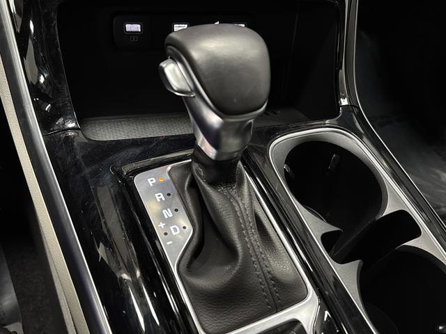 Used 2024 Kia Carnival SX Prestige image 22