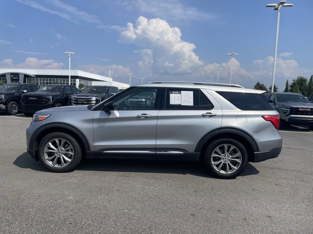 Used 2023 Ford Explorer Limited image 4