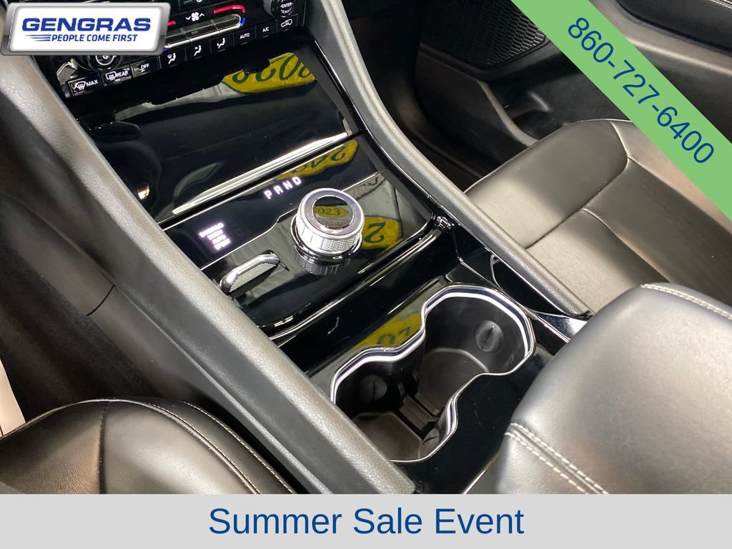 Used 2023 Jeep Grand Cherokee L Limited AWD/4WD image 15