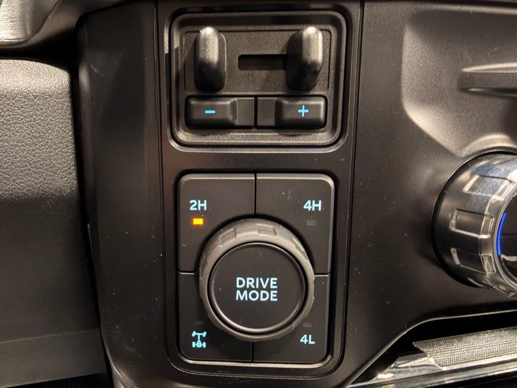 Used 2024 Ford F250 Lariat w/ Lariat Ultimate Package image 45