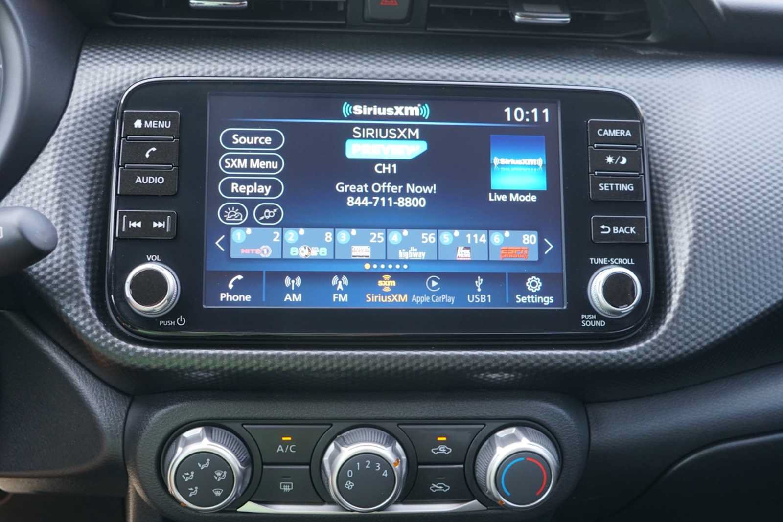 Used 2024 Nissan Kicks SV FWD image 12