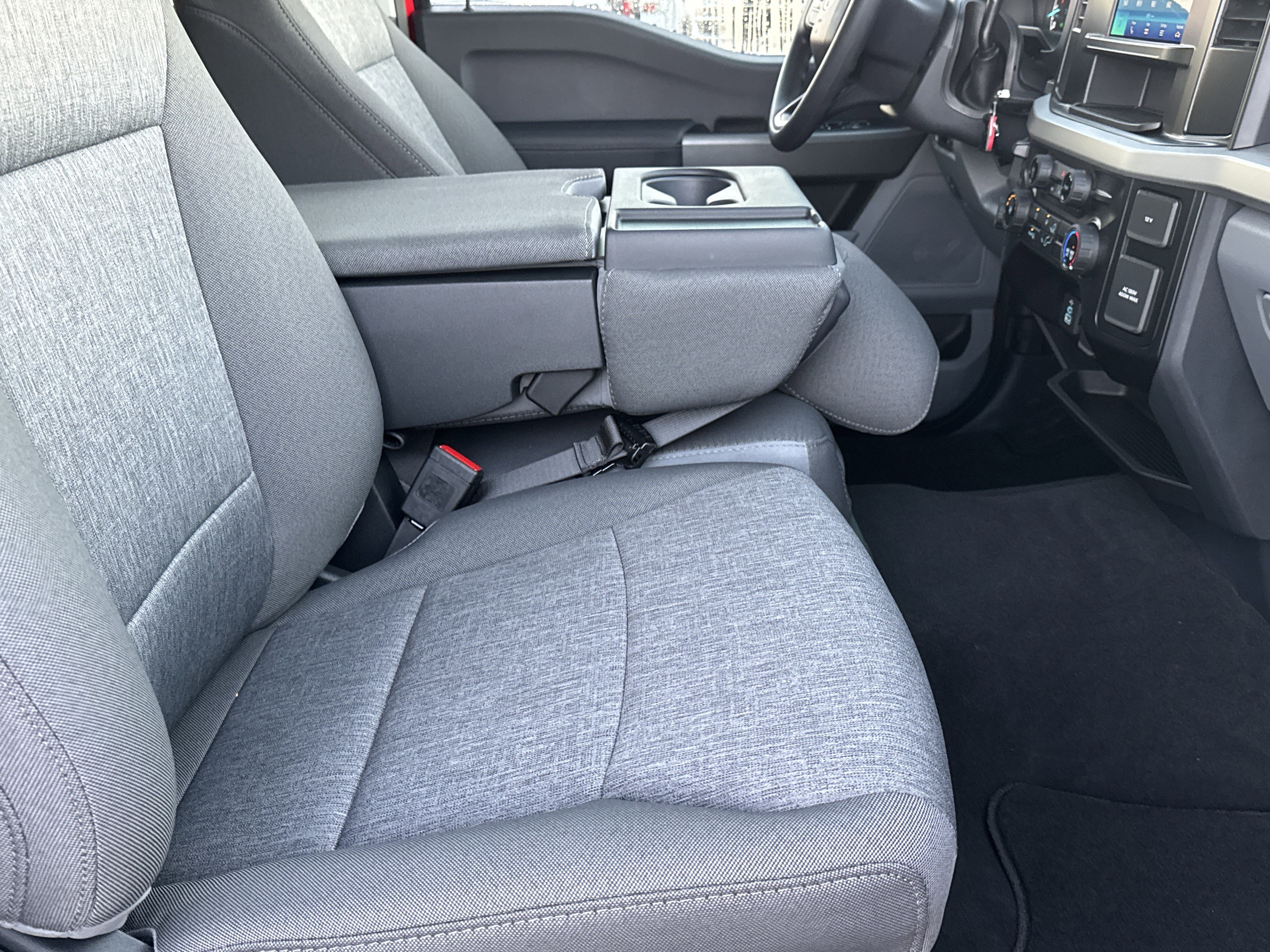 New 2026 Ford F250 4x4 Crew Cab Super Duty image 13