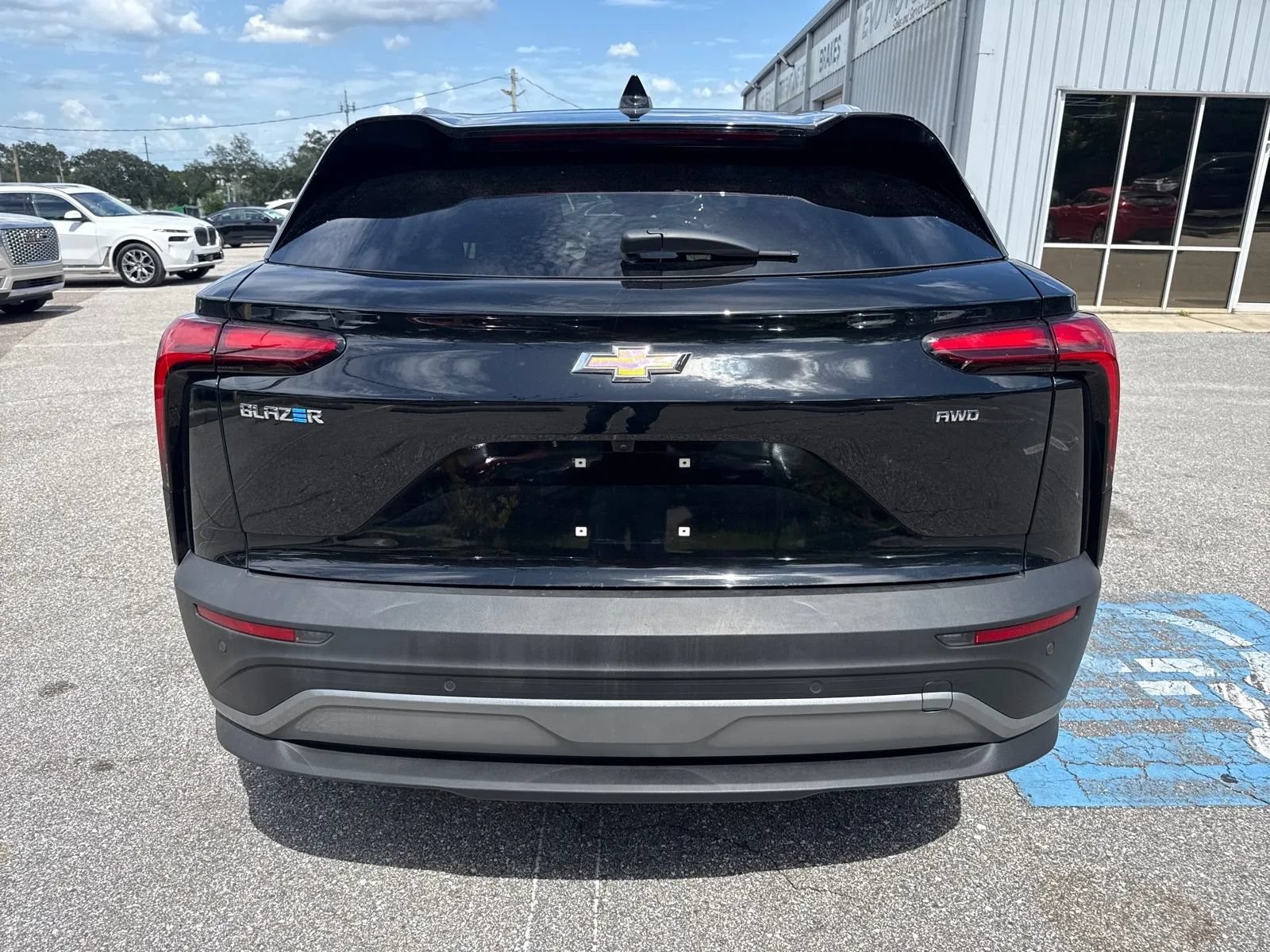 Used 2024 Chevrolet Blazer EV LT AWD/4WD image 9