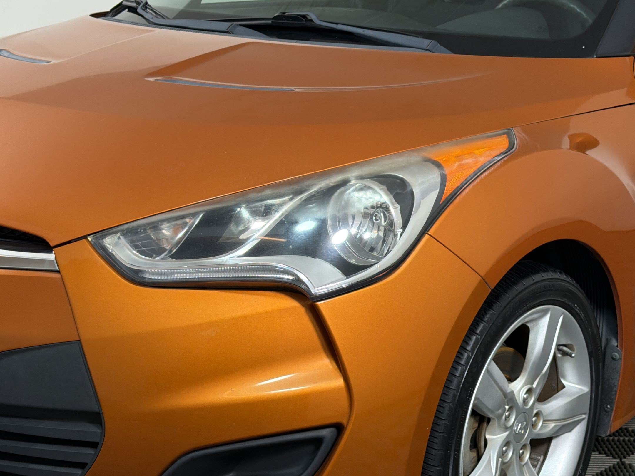 Used 2014 Hyundai Veloster FWD image 10