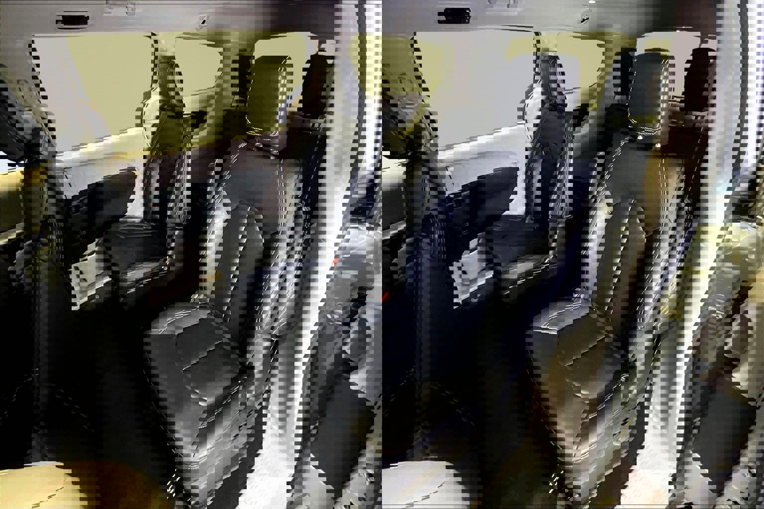 Used 2024 Chrysler Pacifica Select image 22