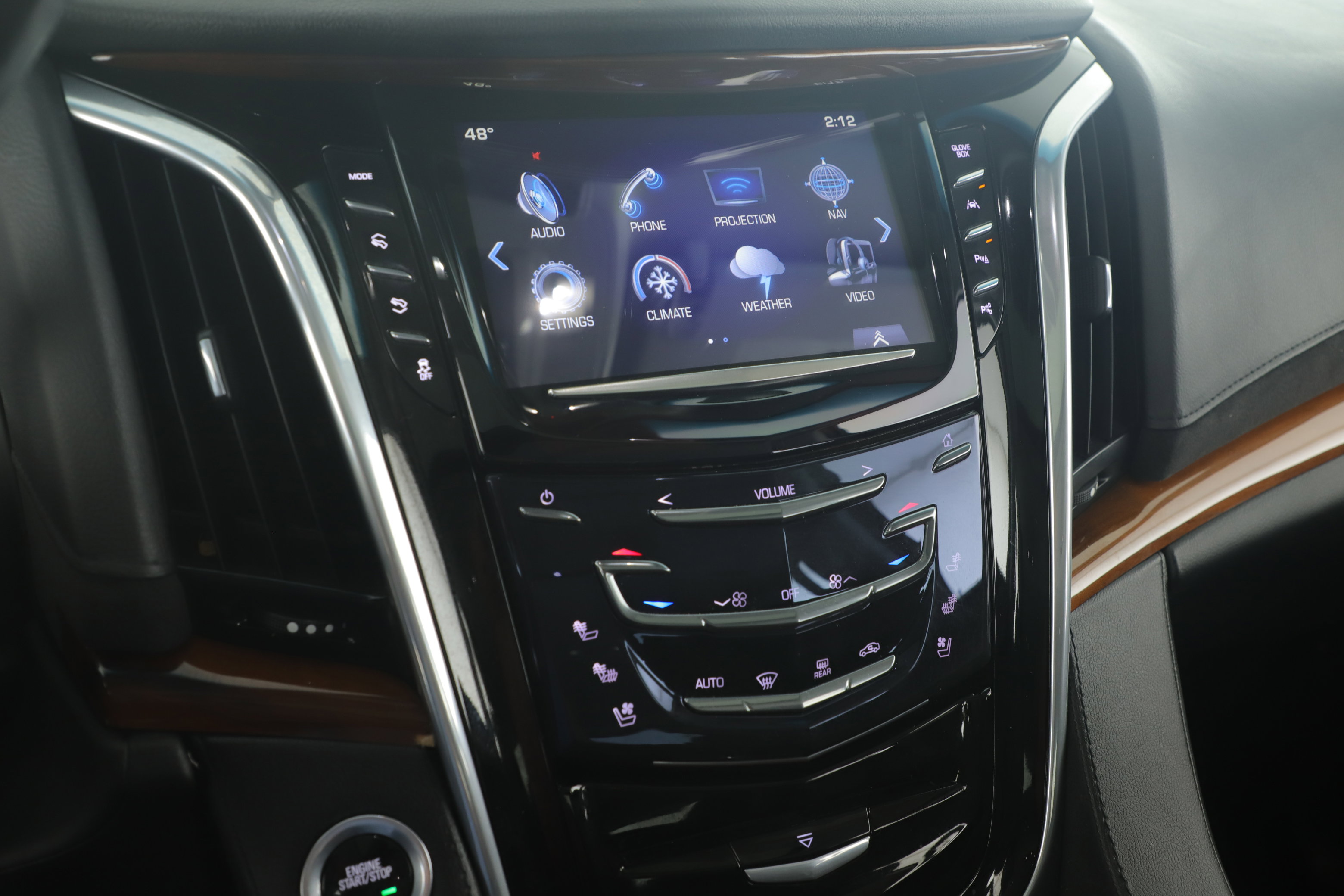 Used 2017 Cadillac Escalade Premium Luxury image 13