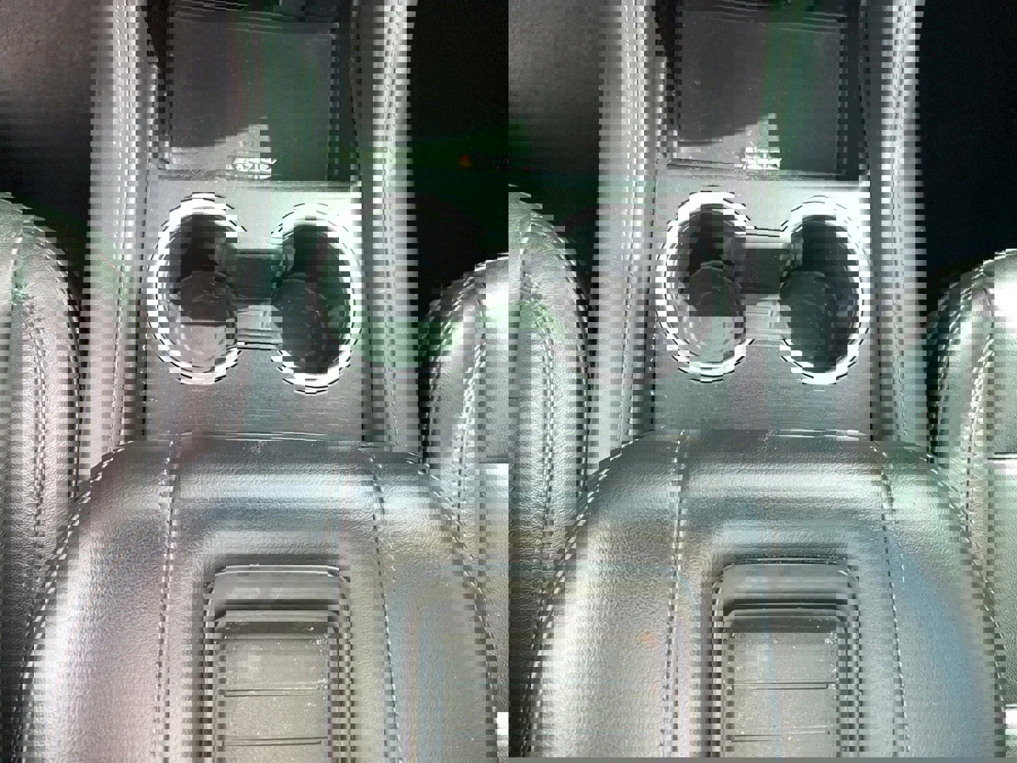 Used 2021 Chevrolet Tahoe Z71 w/ Z71 Signature Package image 21