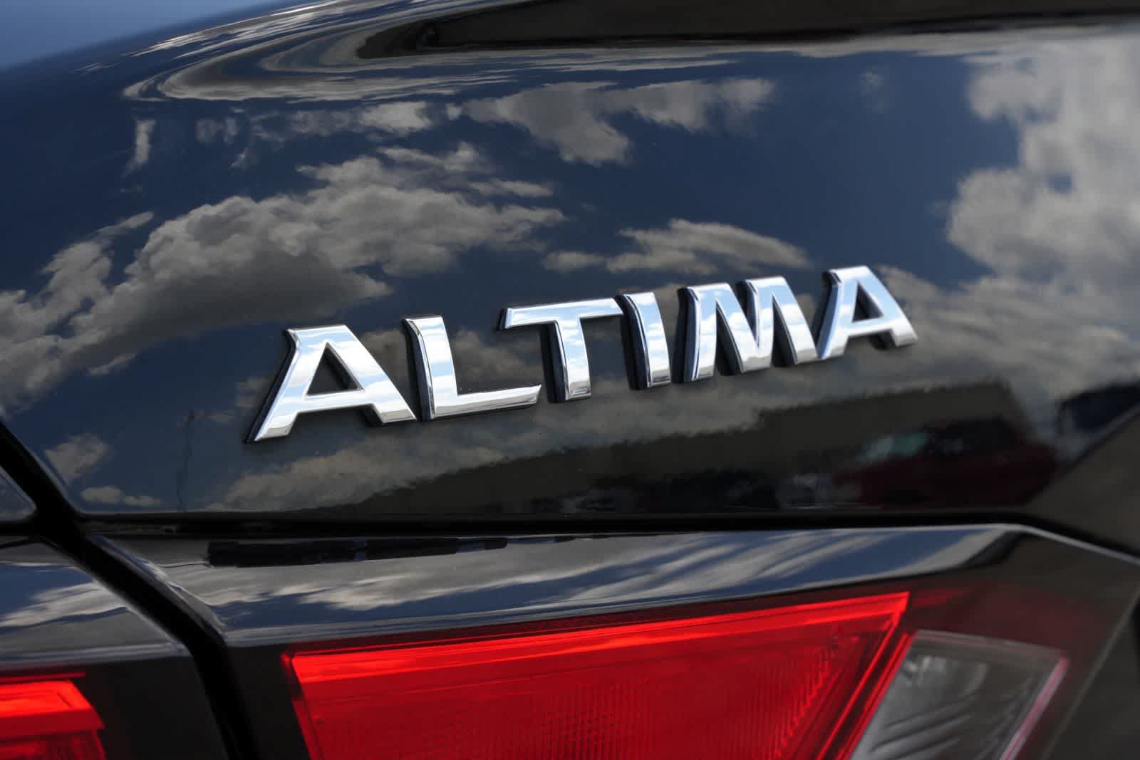 Used 2020 Nissan Altima 2.5 SR FWD image 19