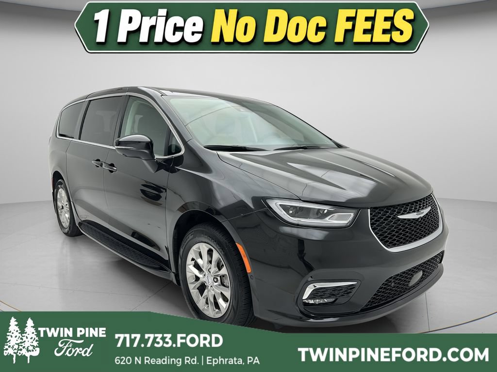 Used 2023 Chrysler Pacifica Touring-L
