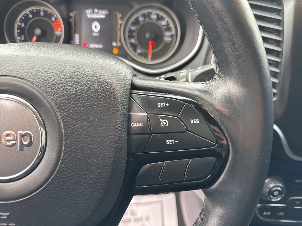 Used 2019 Jeep Cherokee Latitude Plus image 15