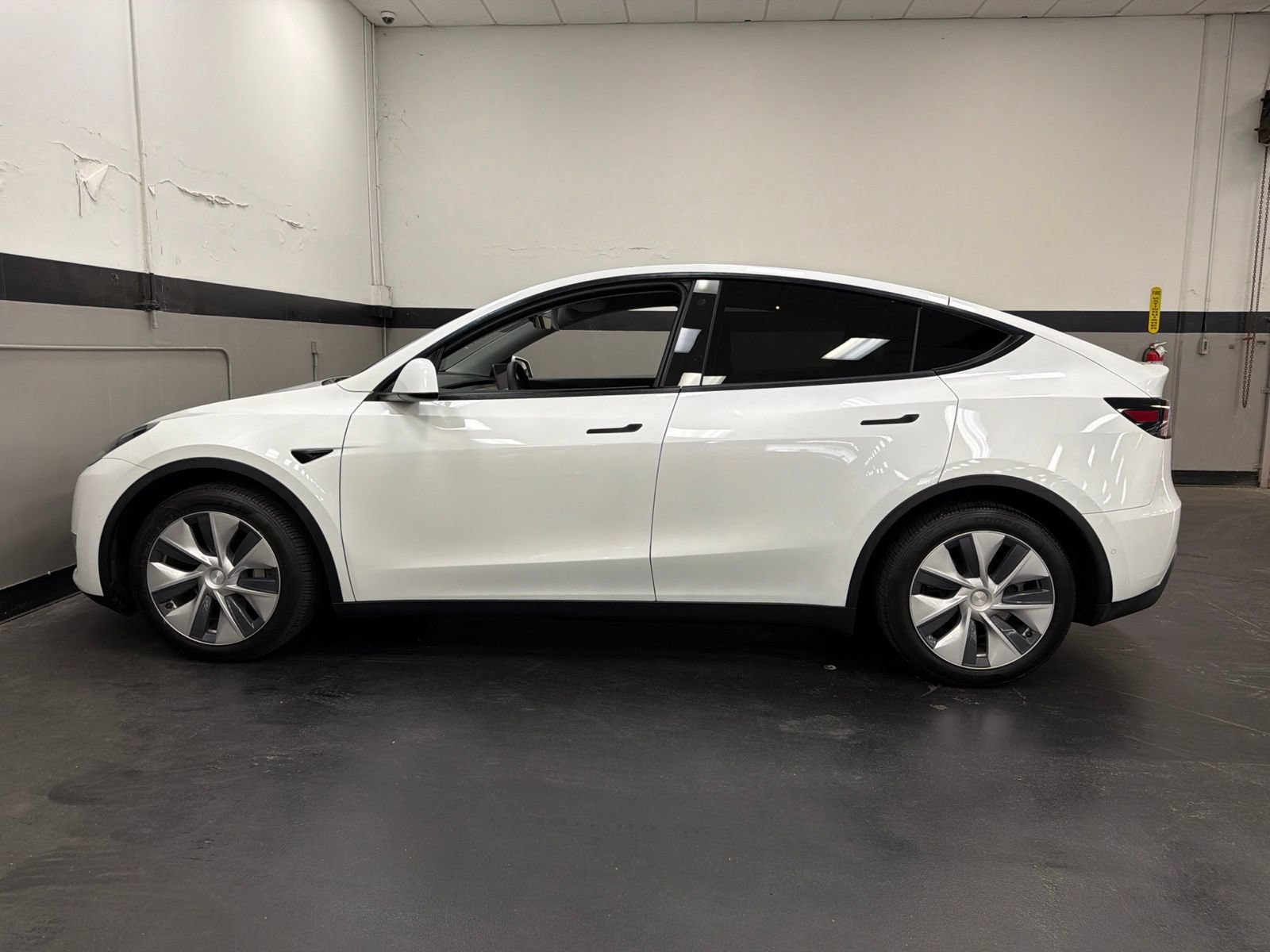 Used 2020 Tesla Model Y Long Range AWD/4WD image 10