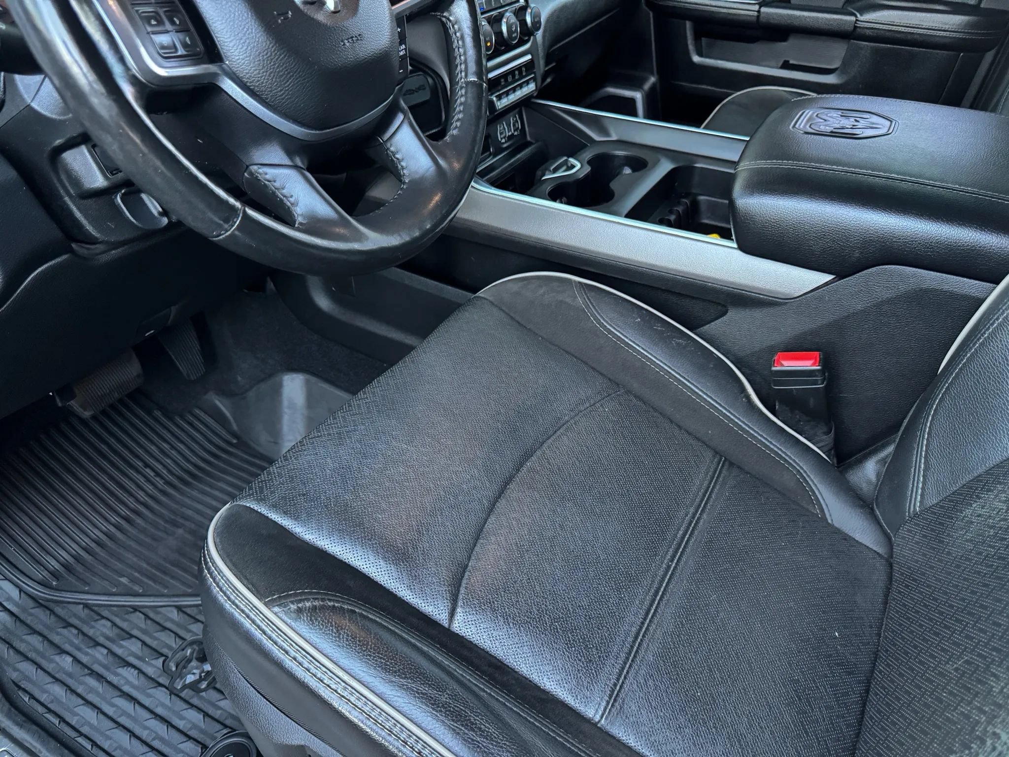 Used 2020 RAM 3500 Laramie AWD/4WD image 26