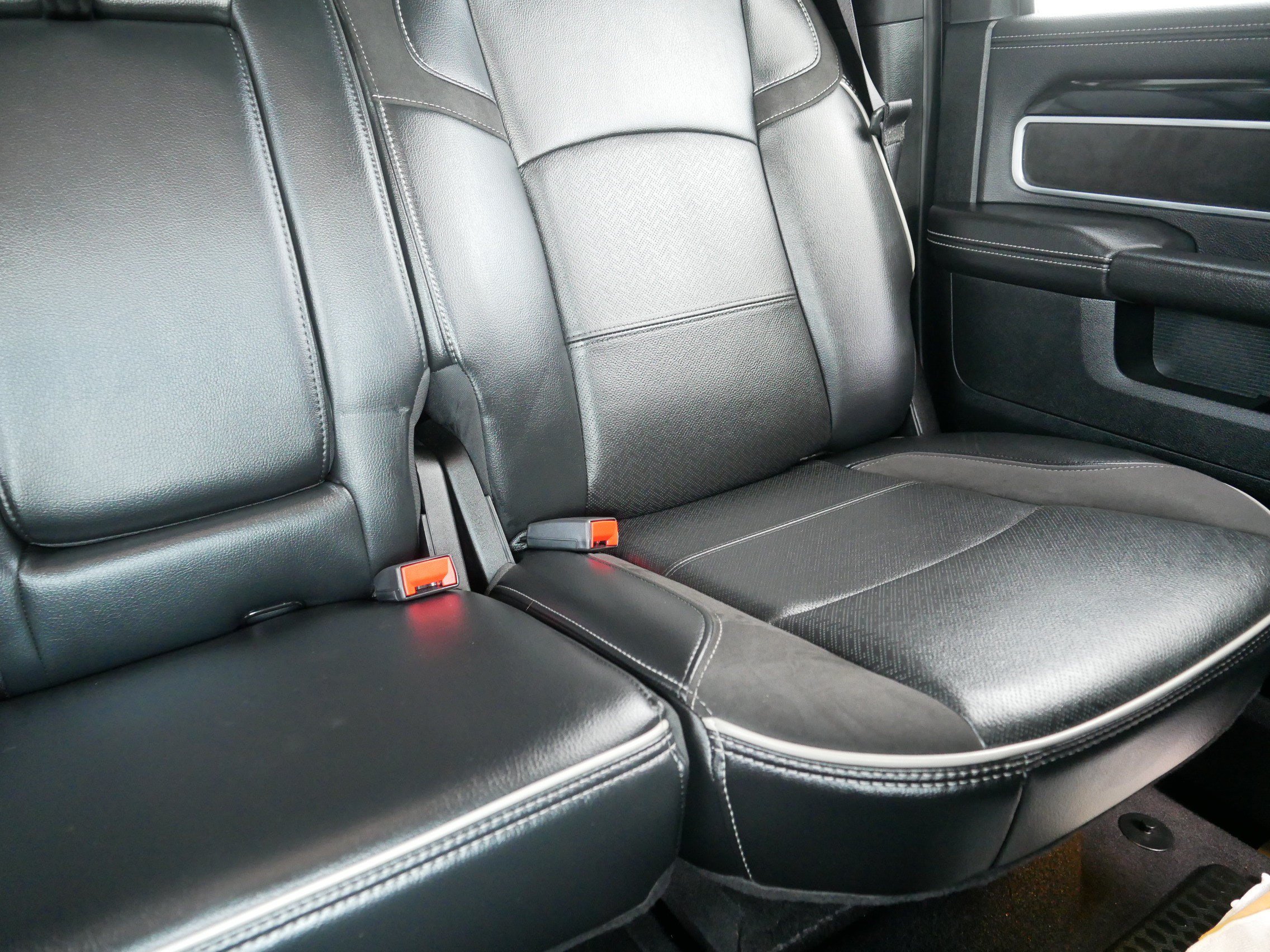 Used 2021 RAM 2500 Laramie w/ Night Edition AWD/4WD image 14