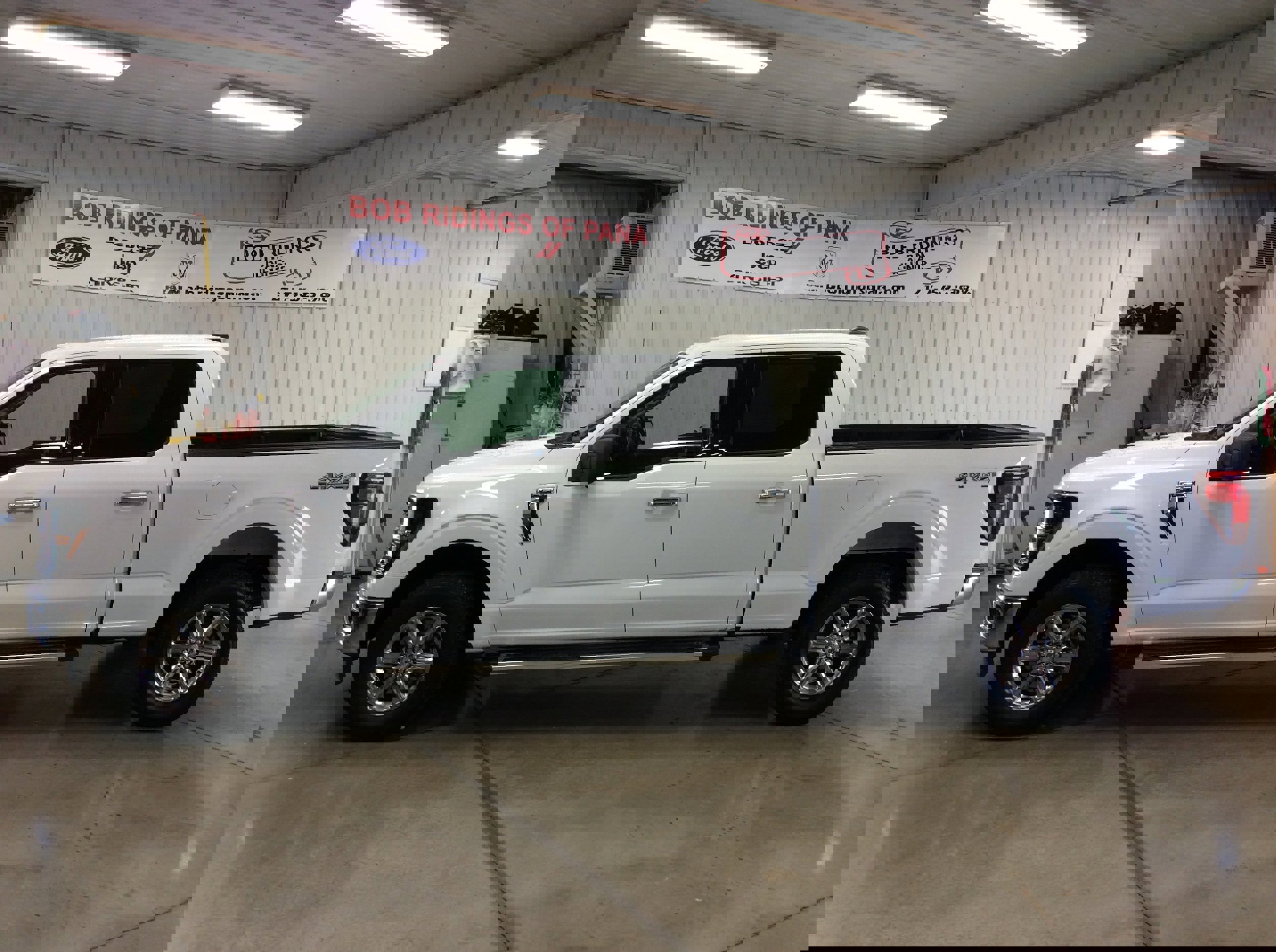 Used 2024 Ford F150 XLT w/ Tow/Haul Package image 2