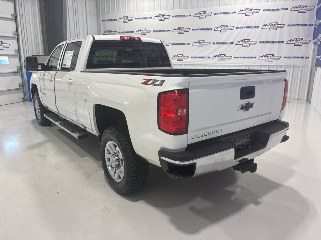 Used 2018 Chevrolet Silverado 3500 LT w/ LT Convenience Package AWD/4WD image 4