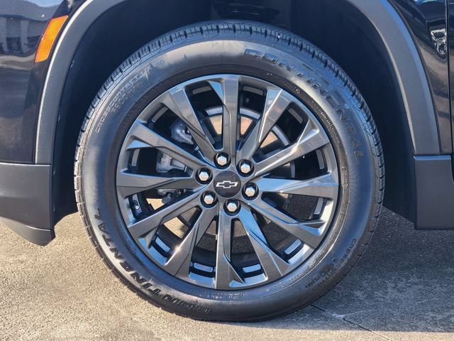 Used 2023 Chevrolet Traverse RS w/ LPO, Cargo Package FWD image 10