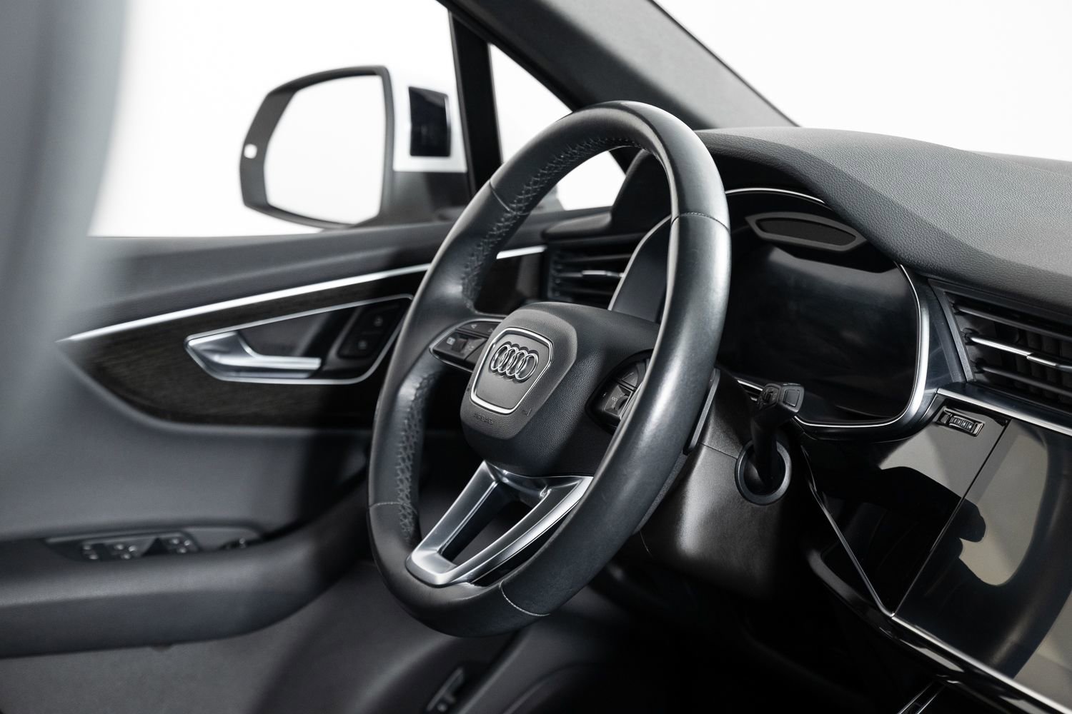 Used 2021 Audi Q7 2.0T Premium w/ Convenience Package image 30