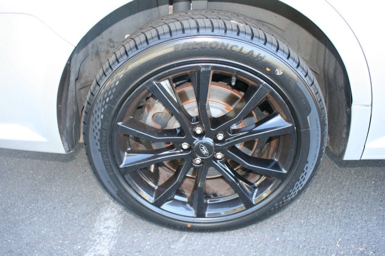 Used 2019 Ford Flex Limited w/ Limited Appearance Package AWD/4WD image 9