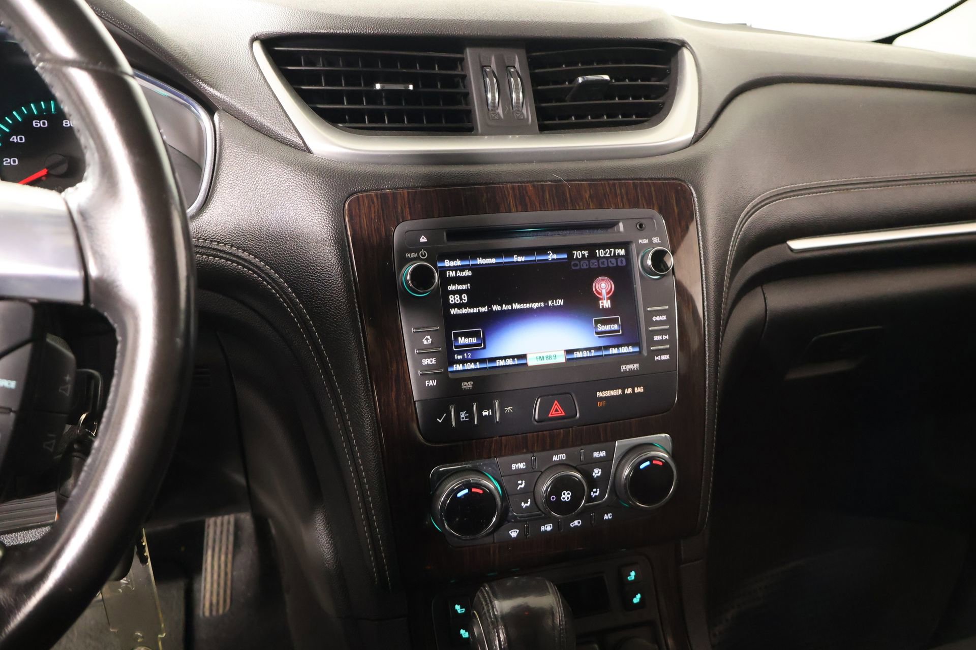 Used 2016 Chevrolet Traverse LT w/ Traveler's Package FWD image 5