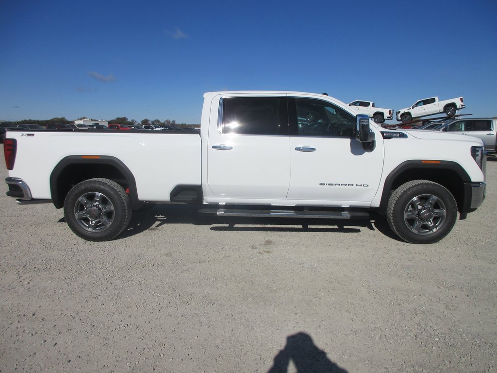 New 2026 GMC Sierra 3500 SLT w/ SLT Premium Package image 3