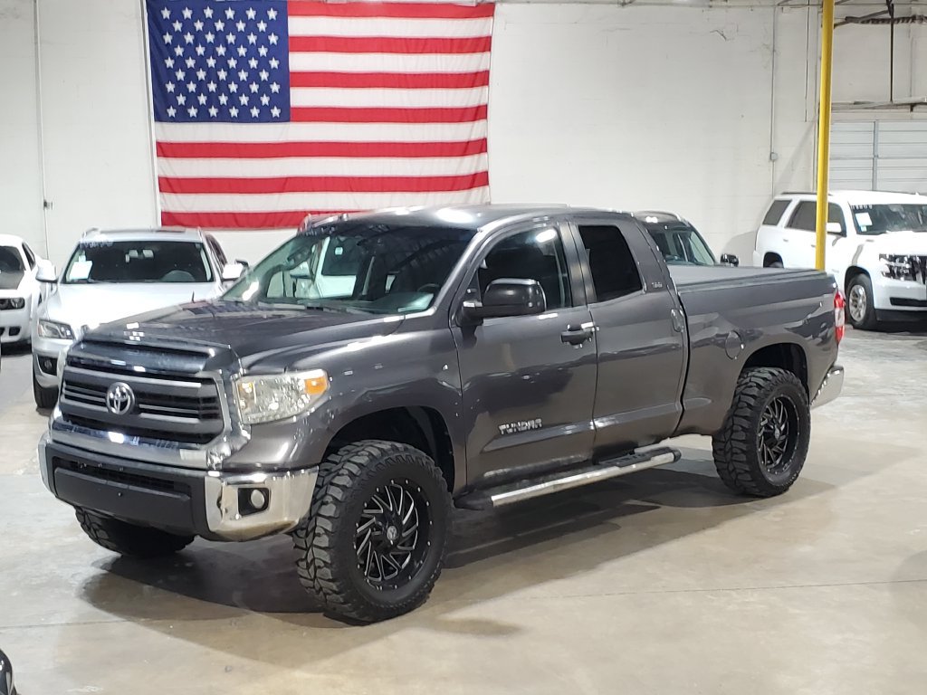 Used 2014 Toyota Tundra SR5 w/ SR5 Upgrade Package RWD image 32