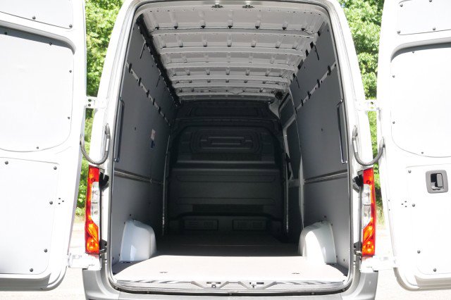 Used 2025 Mercedes-Benz Sprinter 2500 image 22