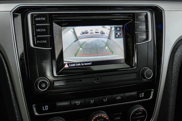 Used 2016 Volkswagen Passat 1.8T S w/ Lighting Package (P06) image 19