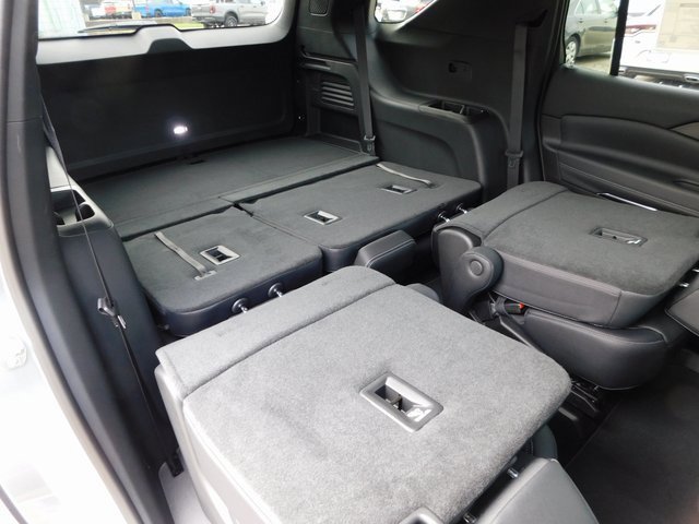 New 2026 Chevrolet Traverse LT w/ Enhanced Driving Package image 29