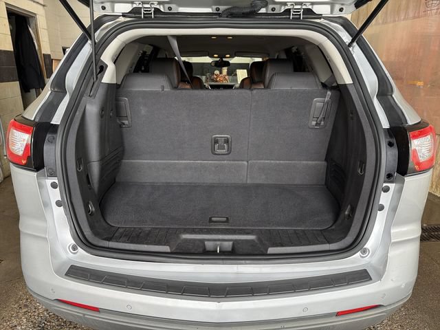 Used 2015 Chevrolet Traverse LT FWD image 25