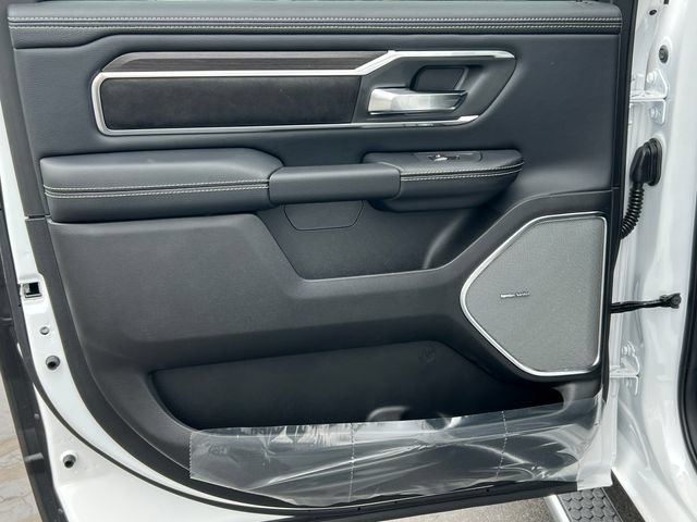 New 2026 RAM 1500 Laramie AWD/4WD image 36