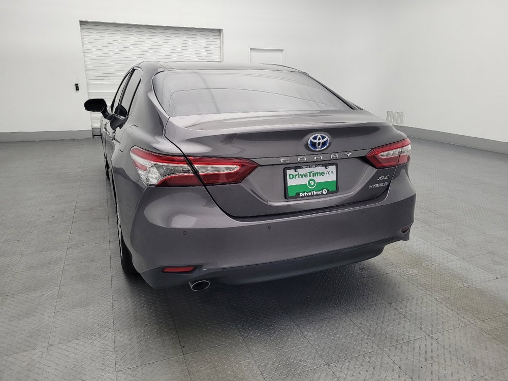Used 2018 Toyota Camry XLE image 6
