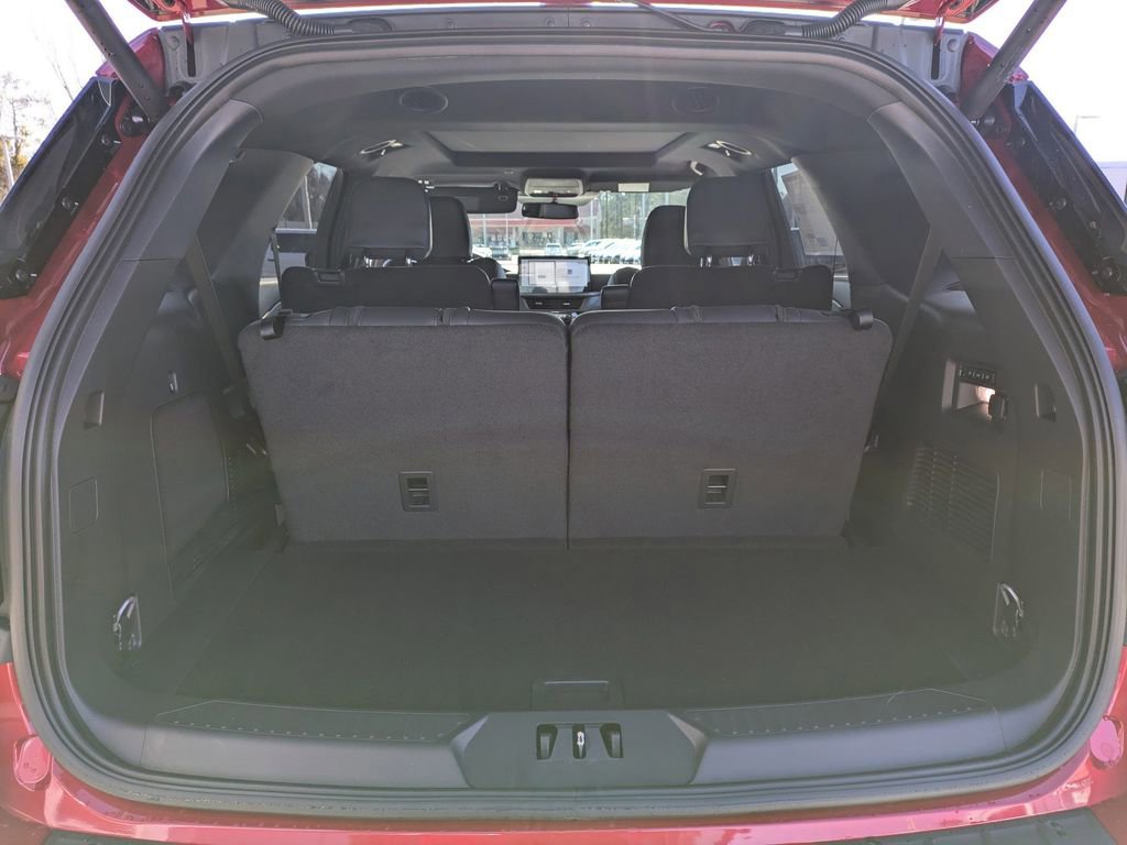 New 2026 Ford Explorer ST image 12