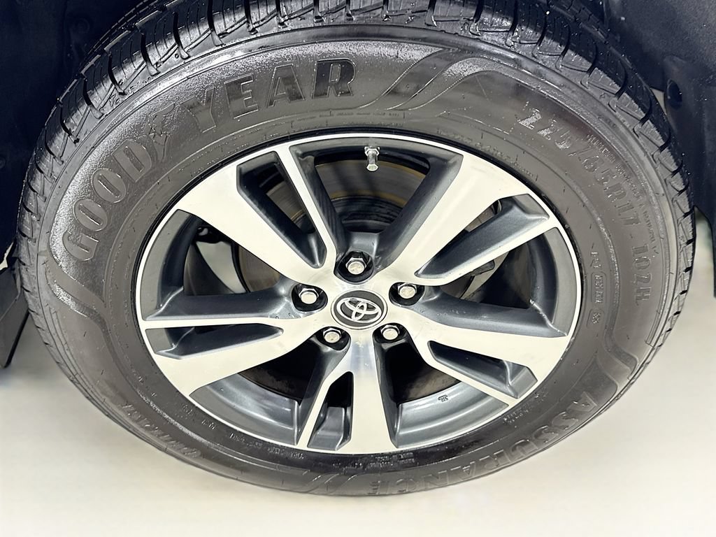 Used 2017 Toyota RAV4 XLE w/ Plus Special Value Package FWD image 36
