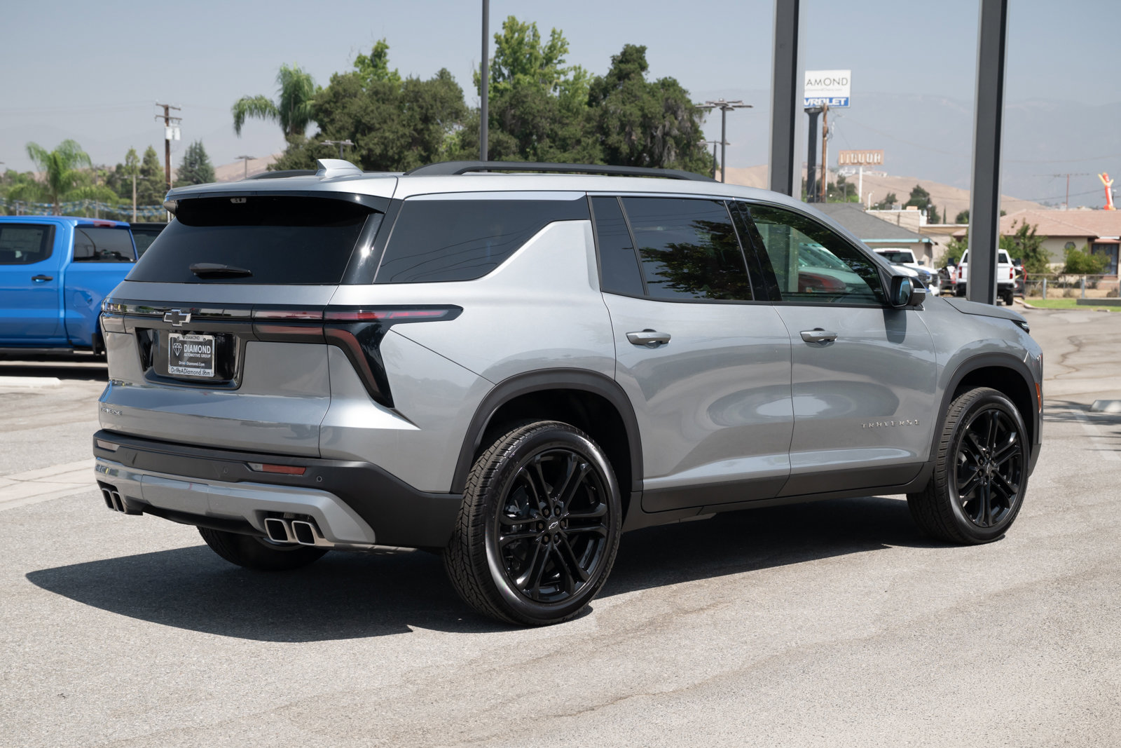 New 2026 Chevrolet Traverse LT w/ Driver Confidence Package image 4