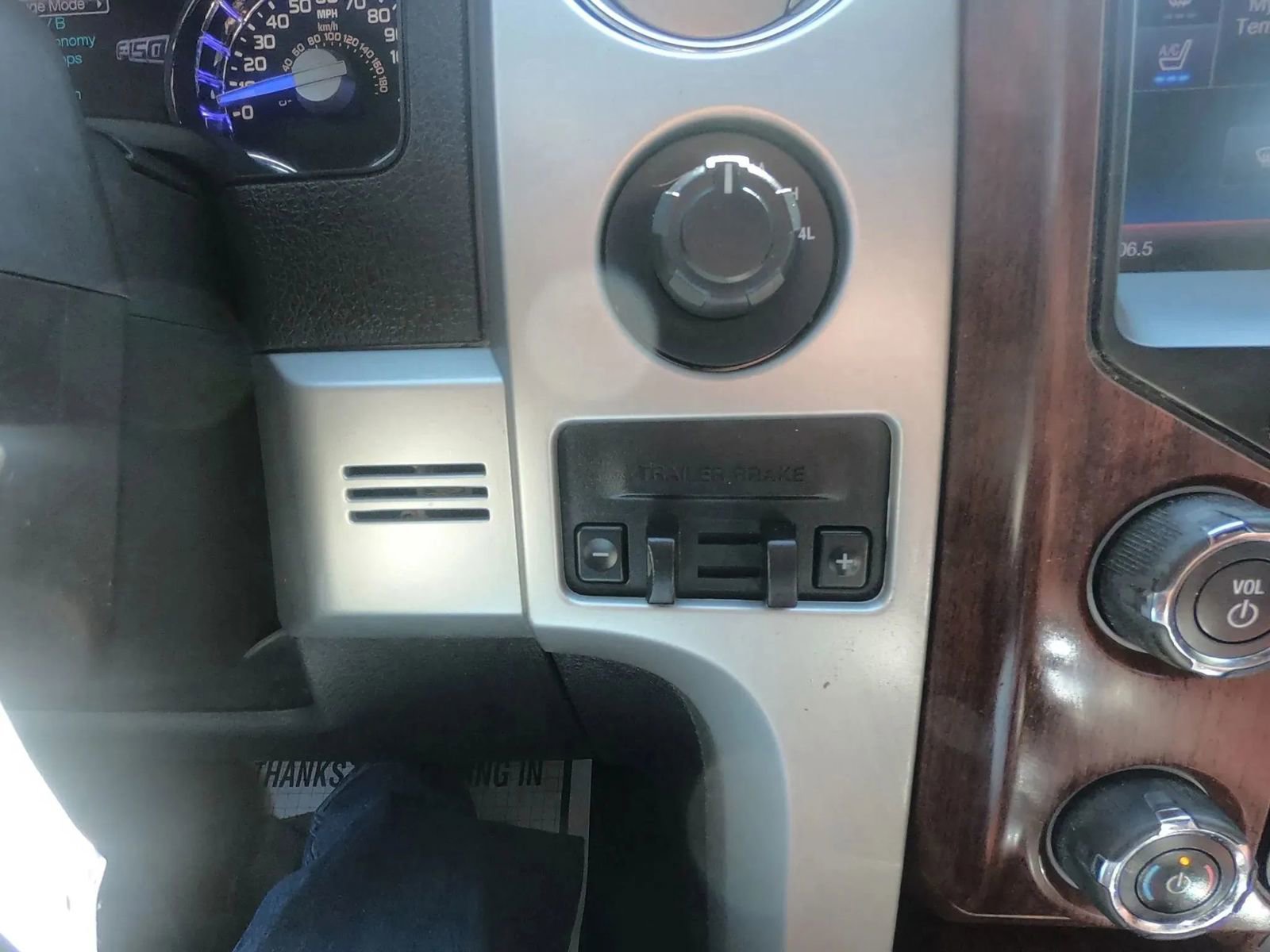 Used 2013 Ford F150 King Ranch w/ King Ranch Luxury Pkg image 22