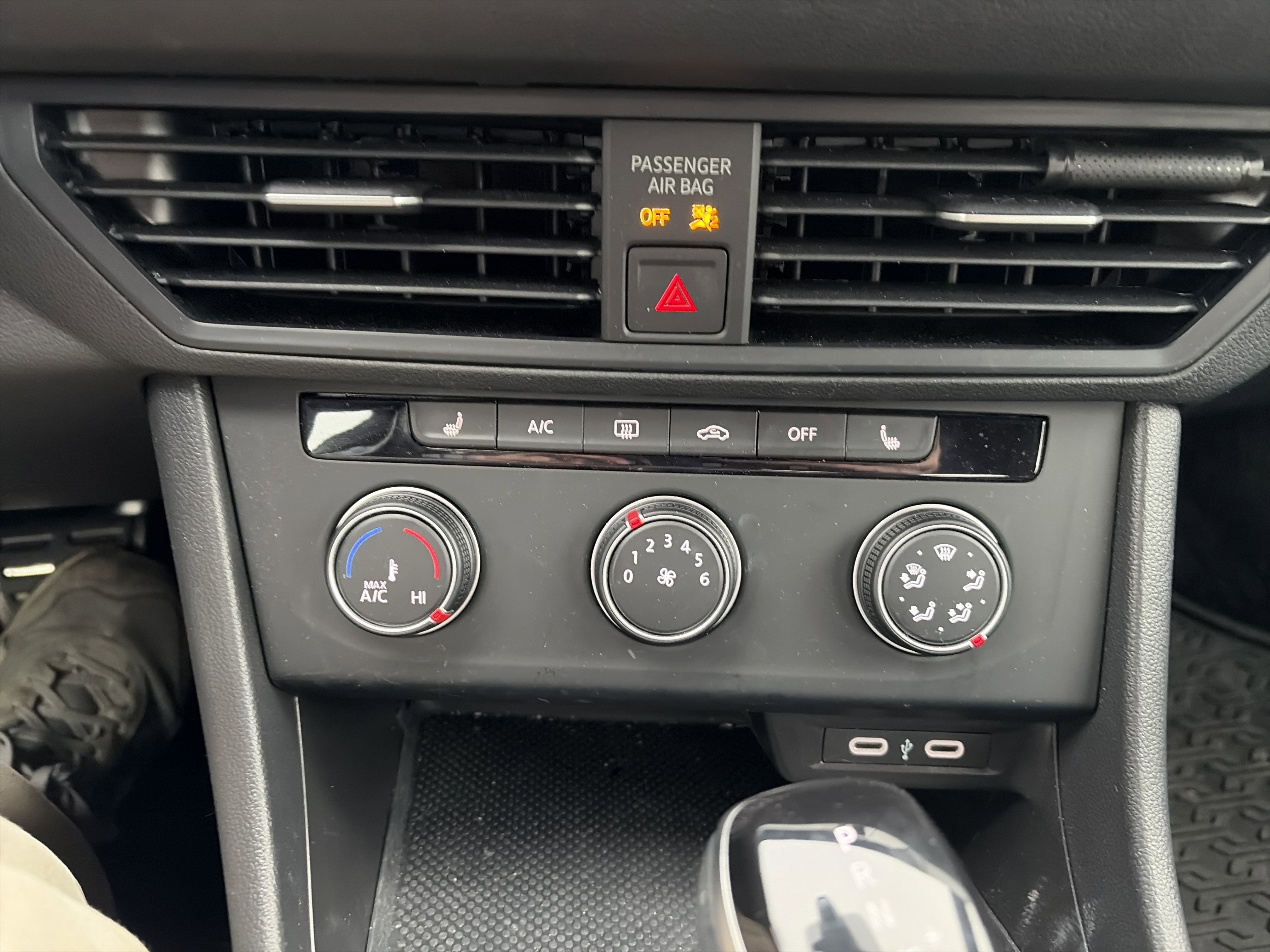 Used 2024 Volkswagen Jetta Sport image 25