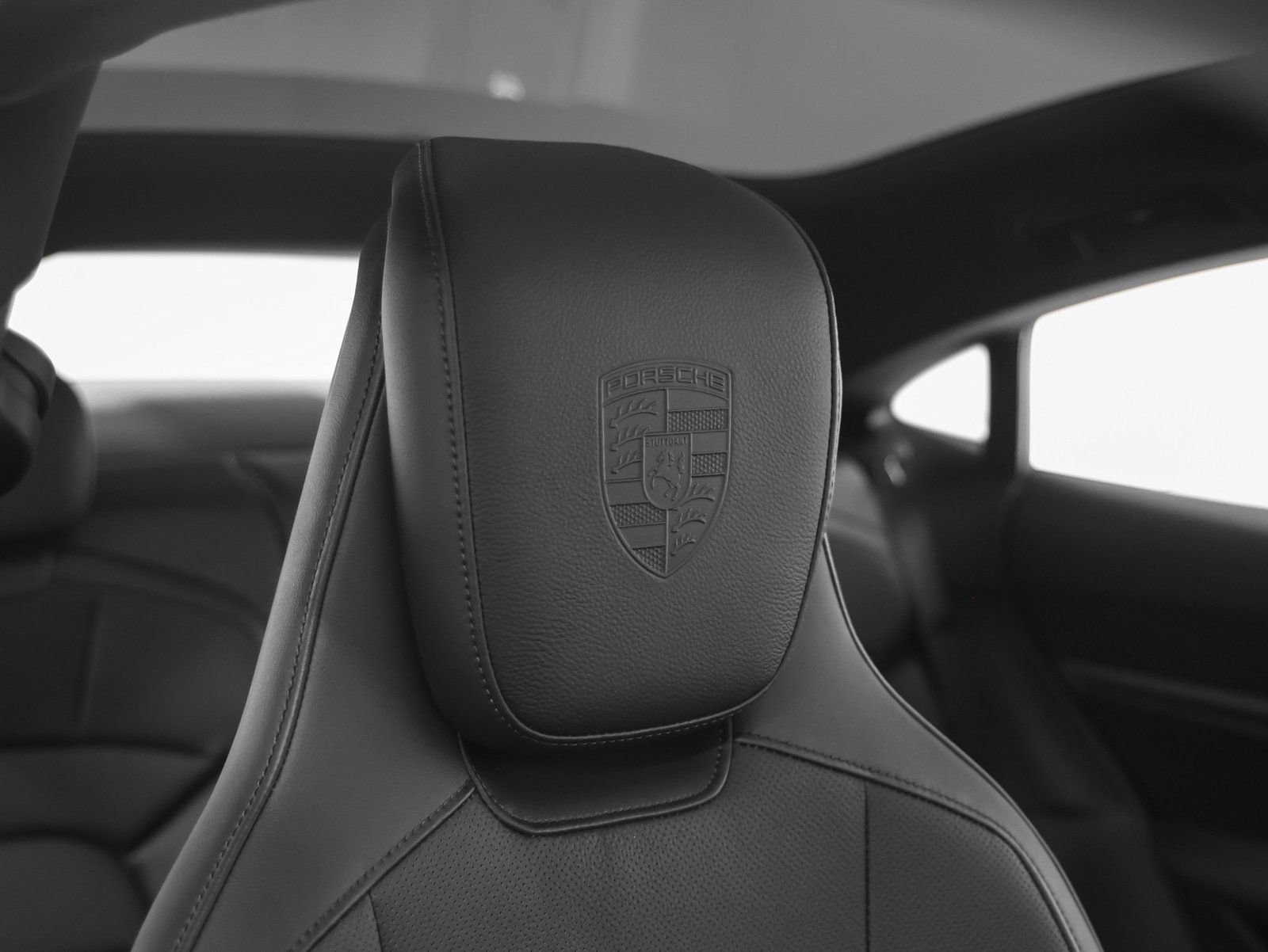 New 2025 Porsche Taycan image 25