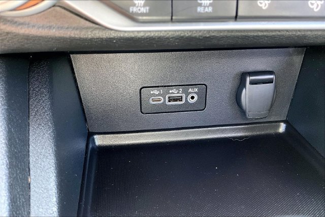 Certified 2023 Nissan Sentra SV w/ All-Weather Package FWD image 15
