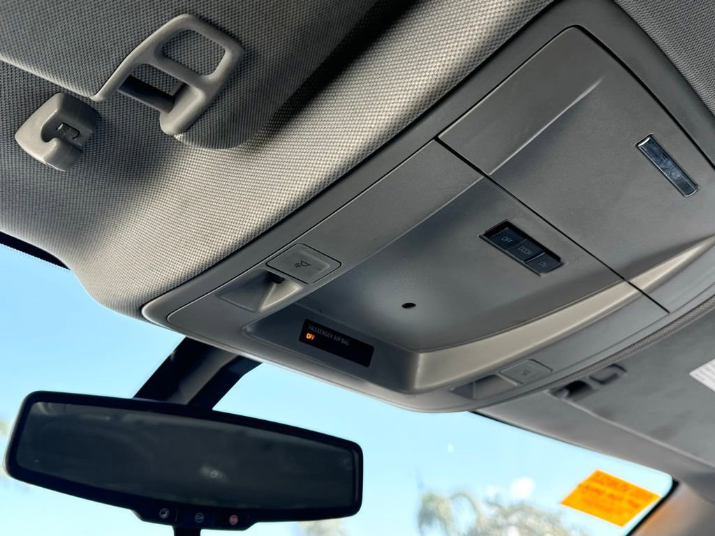 Used 2017 Chevrolet Silverado 1500 Custom w/ Custom Convenience Package image 20