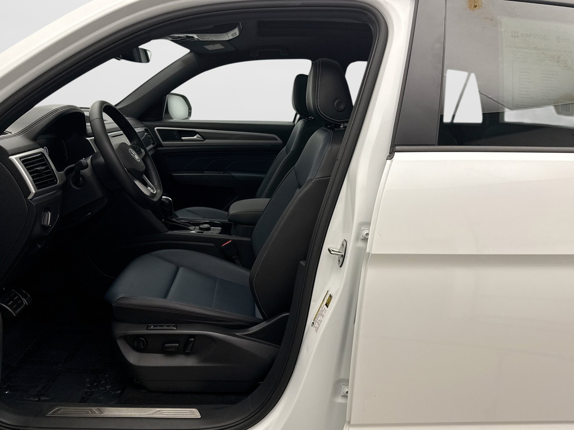 Used 2023 Volkswagen Atlas Cross Sport SEL R-Line AWD/4WD image 11