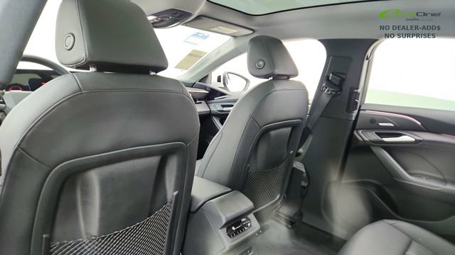 Used 2025 Audi A6 e-tron Premium Plus w/ Premium Plus RWD image 30