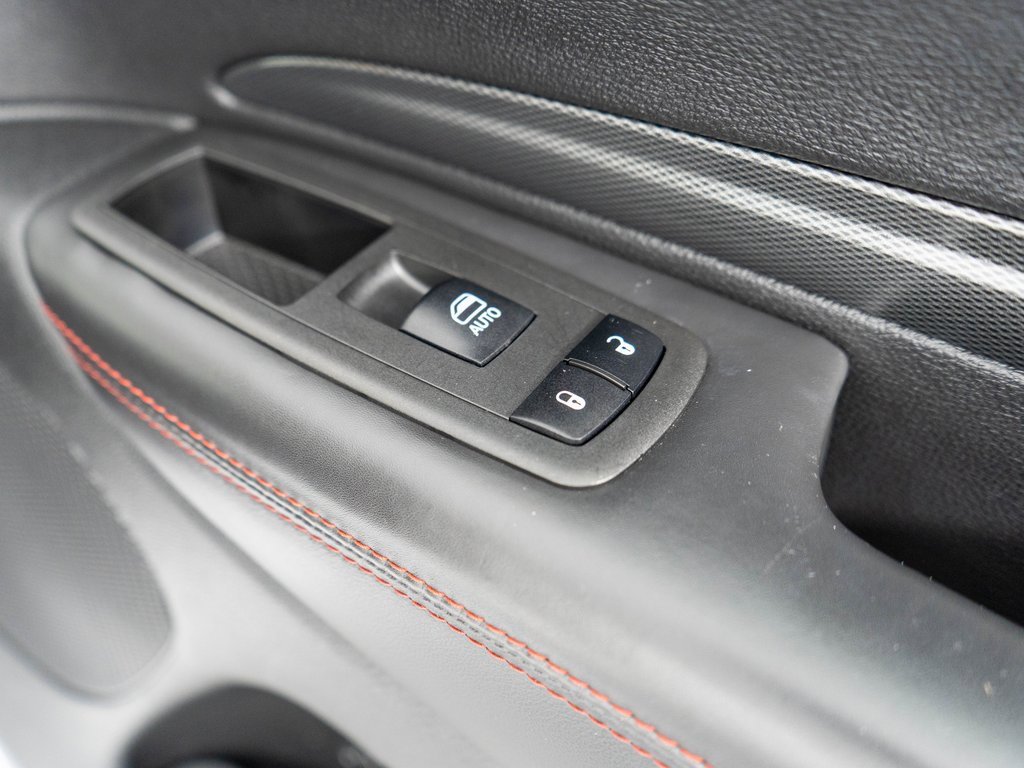 Used 2024 Dodge Durango GT image 9