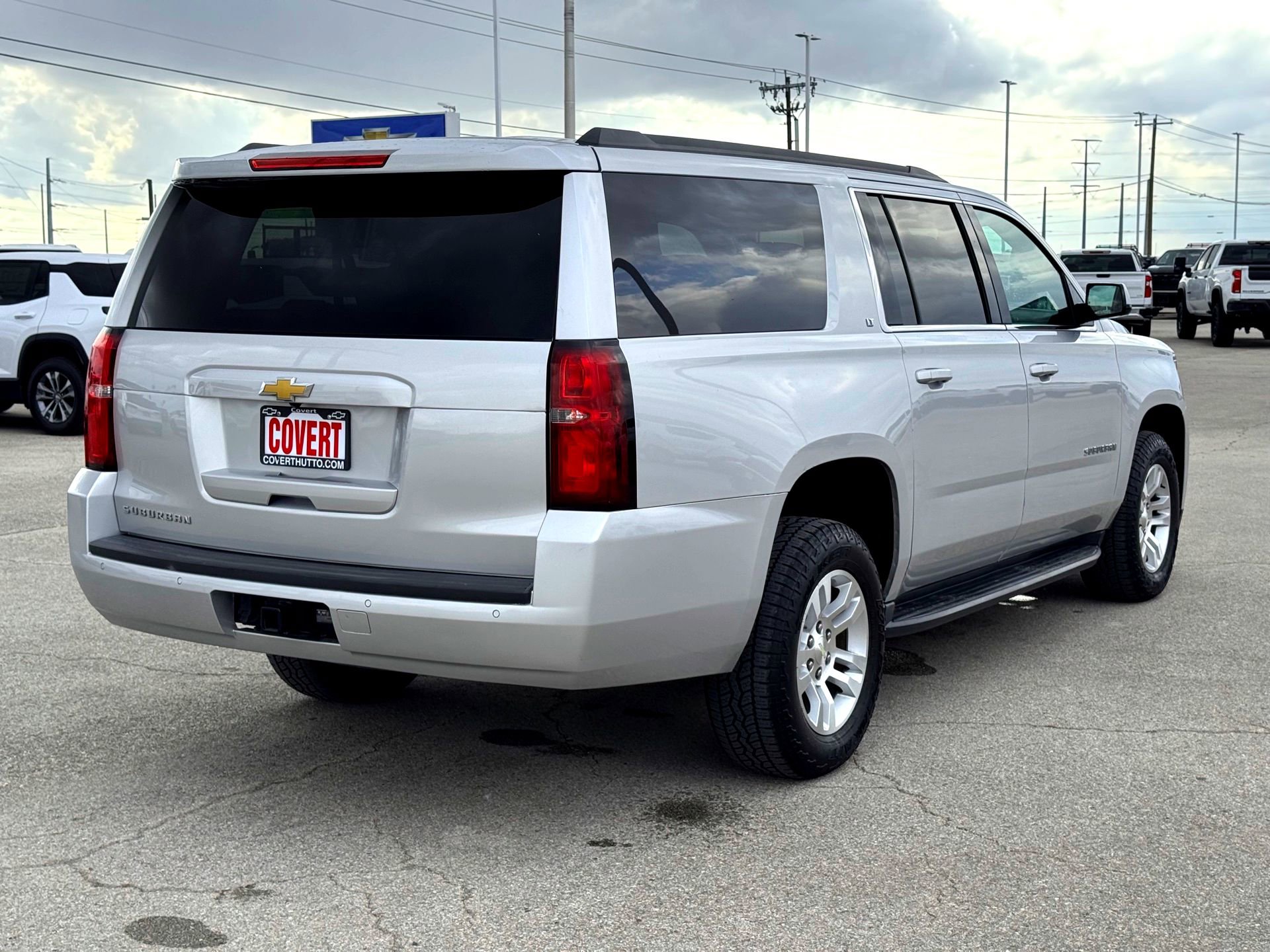 Used 2018 Chevrolet Suburban LT image 6