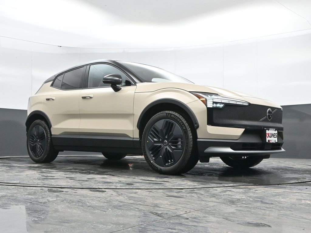 New 2026 Volvo EX30 Cross Country Ultra image 40