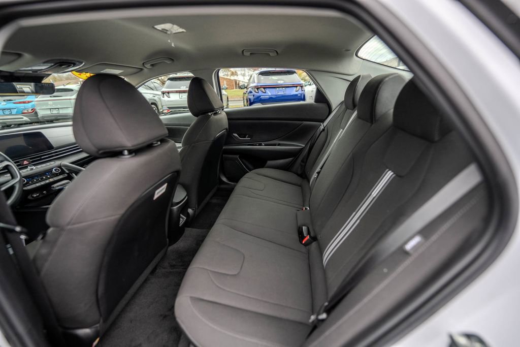 Certified 2024 Hyundai Elantra SEL image 14